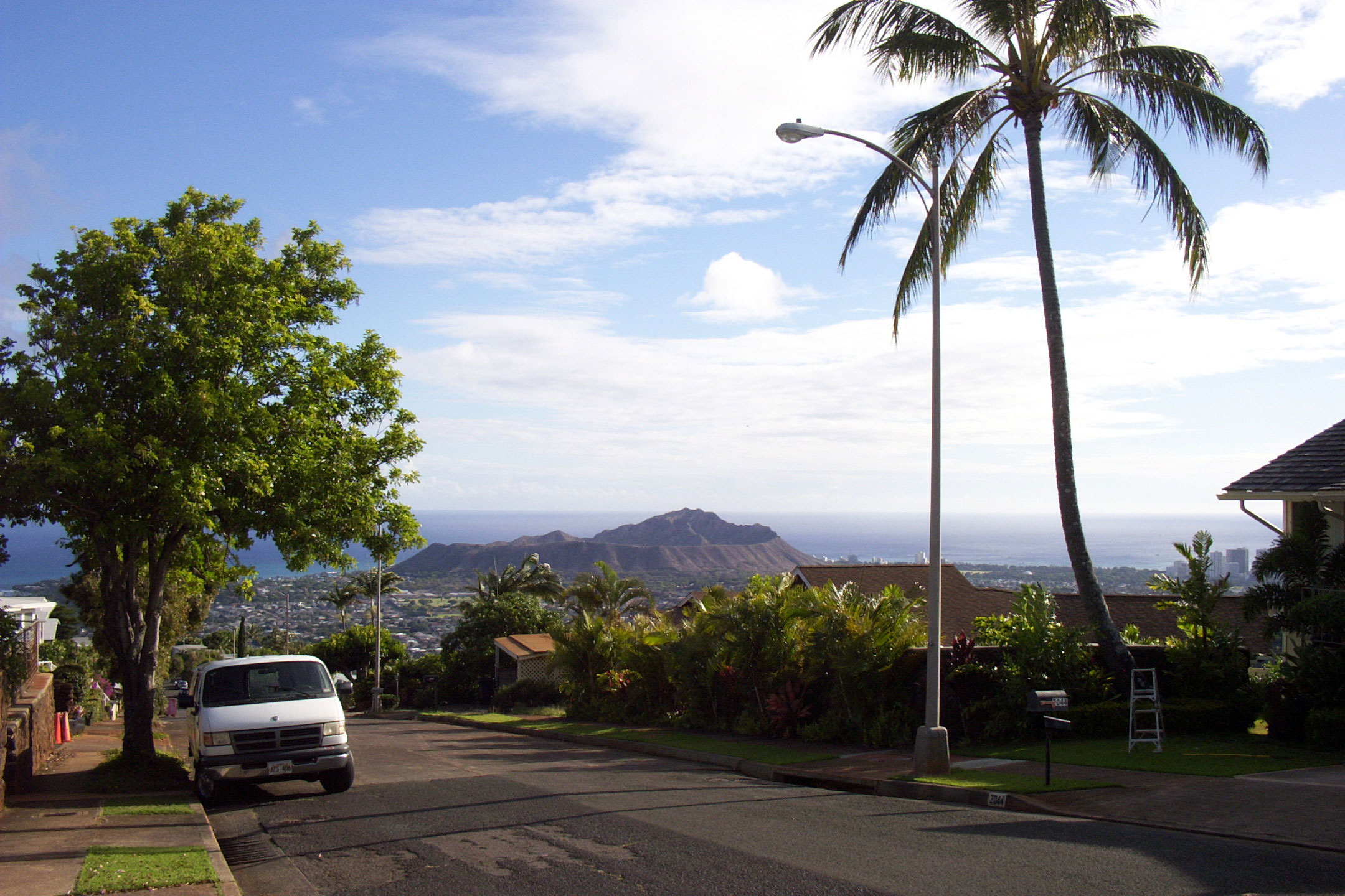 Diamond Head is part of the system of cones, vents, and their associated eruption flows that are collectively known to geologists as the Honolulu Volcanic Series